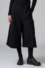 Charger l'image dans la galerie, Pantacourt drap de laine TRANSIT