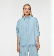 Charger l'image dans la galerie, Chemisier denim MAC
