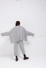 Charger l&#39;image dans la galerie, Chandail Maxi Cardigan NUMERICA

