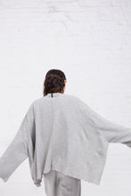 Charger l&#39;image dans la galerie, Chandail Maxi Cardigan NUMERICA
