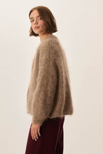 Charger l&#39;image dans la galerie, Pull ALMA loup PETITS HAUTS
