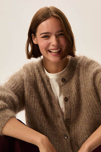 Pull ALMA loup PETITS HAUTS