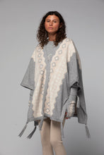Charger l&#39;image dans la galerie, Poncho POALA gris MAX
