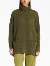 Charger l&#39;image dans la galerie, Chandail long mohair PACINI
