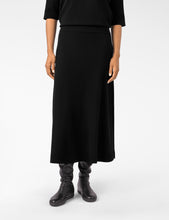 Charger l'image dans la galerie, Jupe viscose stretch noire PACINI
