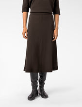 Charger l'image dans la galerie, Jupe viscose stretch choco PACINI
