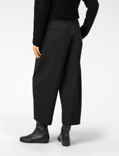 Charger l'image dans la galerie, Pantalon taffetas polyester noir PACINI

