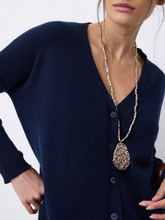 Charger l&#39;image dans la galerie, Cardigan cachemire ALICIA marine NOT SHY
