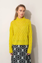 Charger l'image dans la galerie, Chandail en maille citron CATNOIR
