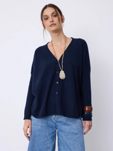 Charger l&#39;image dans la galerie, Cardigan cachemire ALICIA marine NOT SHY
