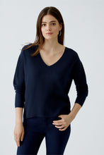 Charger l'image dans la galerie, Chandail pull maille col V
