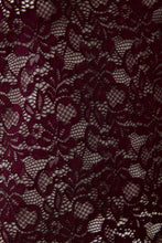 Charger l&#39;image dans la galerie, Chandail dentelle OUI
