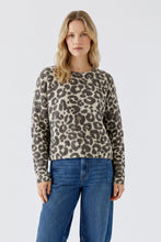 Charger l'image dans la galerie, Pull animalier OUI
