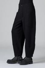 Charger l&#39;image dans la galerie, Pantalon drap de laine noir TRANSIT
