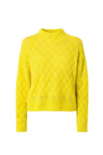 Charger l'image dans la galerie, Chandail en maille citron CATNOIR
