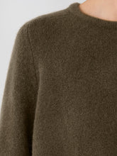 Charger l&#39;image dans la galerie, Chandail boucle italienne en cachemire FISHER

