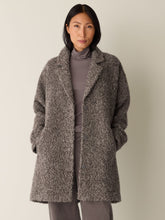 Charger l&#39;image dans la galerie, Manteau à col cranté en alpaga frisé FISHER
