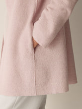 Charger l'image dans la galerie, Jacket en laine bouille légère rose FISHER
