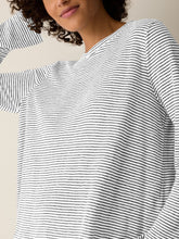 Charger l'image dans la galerie, Chandail lin bio noir et blanc FISHER
