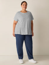 Charger l'image dans la galerie, T-shirt lin bio noir et blanc FISHER
