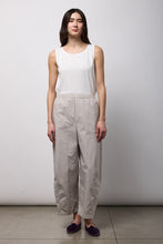 Charger l'image dans la galerie, Pantalon popeline de coton perle NEIRAMI
