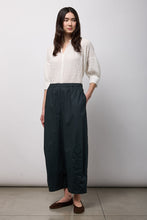 Charger l'image dans la galerie, Pantalon popeline de coton eucalyptus NEIRAMI
