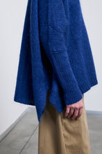 Charger l&#39;image dans la galerie, Chandail mohair bleu NEIRAMI
