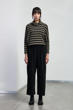 Charger l&#39;image dans la galerie, Pantalon velours cordé noir NEIRAMI
