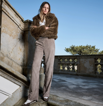 Charger l&#39;image dans la galerie, Pantalon velours côtelé taupe MAC
