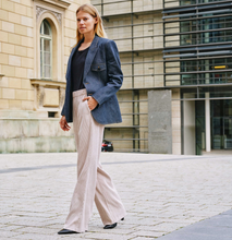 Charger l&#39;image dans la galerie, Pantalon velours côtelé mastic MAC
