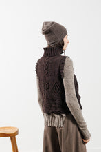 Charger l'image dans la galerie, Gilet HIGH NECK moro SERIENUMERICA
