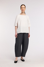 Charger l&#39;image dans la galerie, Blouse 100% coton crème NEIRAMI
